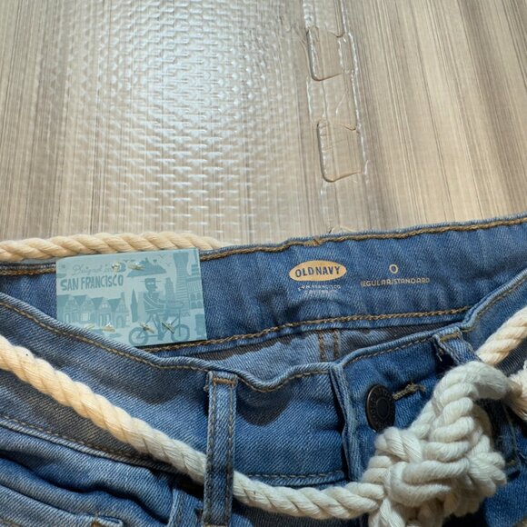 🤑NWT Old Navy Women's High Rise Wide Leg Jeans - Picture 2 of 3